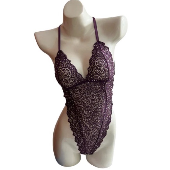 CandylandNWT Violet Crystal Lace Teddy